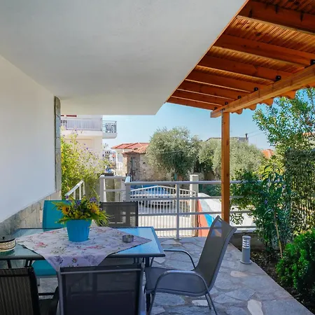 Thomas * Skála Marión